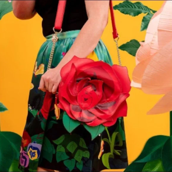 ✨SOLD!!✨NWT🌹 RETIRED RARE Loungefly Stitch Shoppe Alice in Wonderland Crossbody - Picture 6 of 8